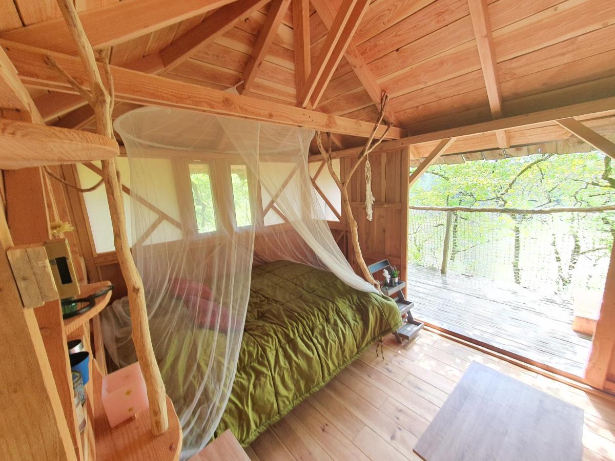 Cabane Dans Les Arbres - La Pagode Mechmont Exterior foto